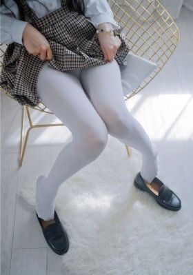 欧美女围巾_1080免费高清观看